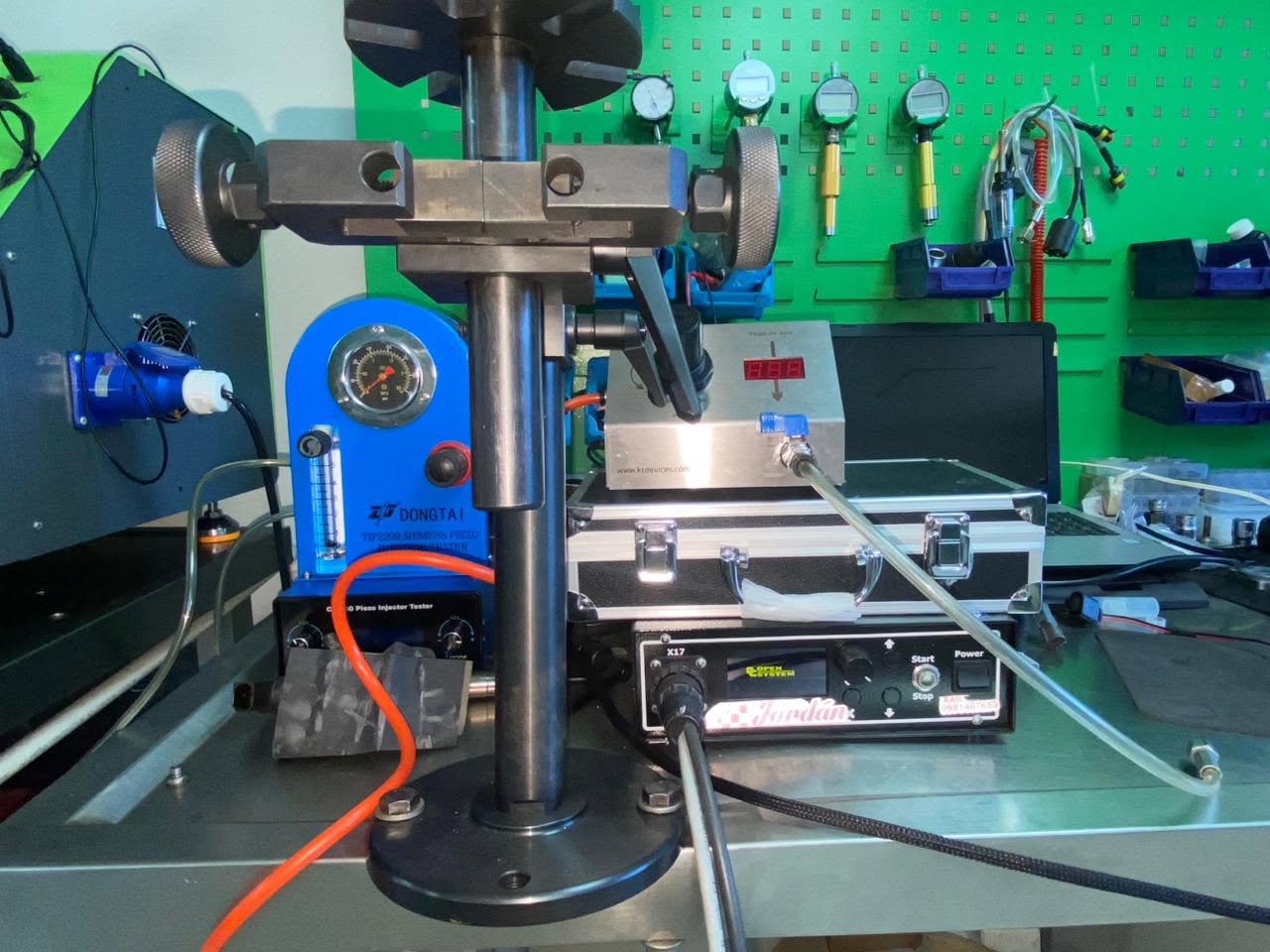 Laboratorio Common Rail Jordán de Alta Precisión